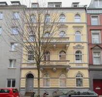 Großzügige Dachgeschosswohnung mit Weitblick in Düsseldorf-Pempelfort