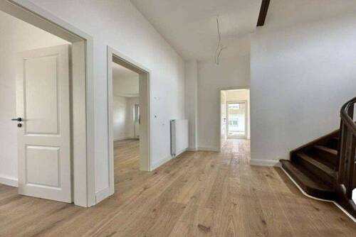 Wohnetage - 9 Zimmer Einfamilienhaus in Frankfurt am Main