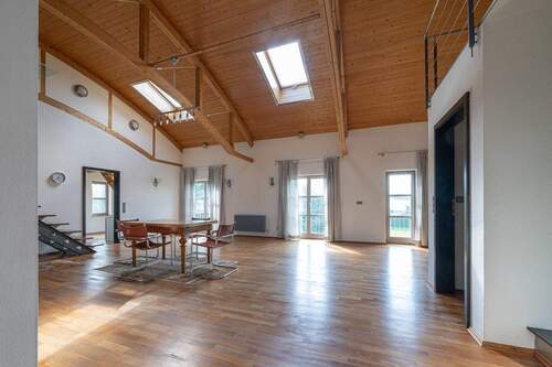 Wohnung mit vielen Besonderheiten - 