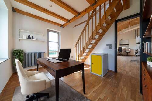 Büro/Arbeitszimmer in der Wohnung - 