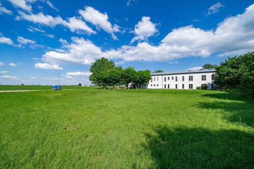Rückseite mit Baureserve - 1 Zimmer Büro in Nördlingen