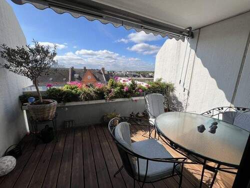 Loggia - Best Invest: Charmantes Domizil im Sommershof