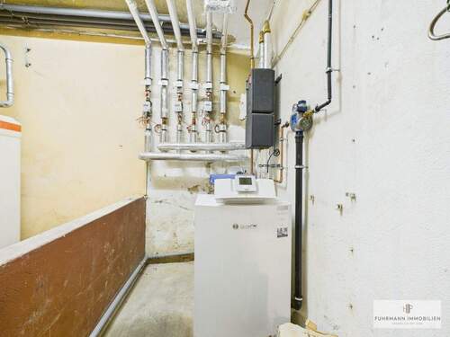 KG - 9 Zimmer Mehrfamilienhaus, Wohnhaus in Saarbrücken