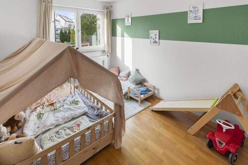 Kinder-/Arbeitszimmer 1 - 