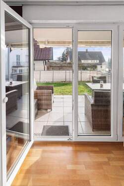 Doppelflügeltür zur Terrasse - 