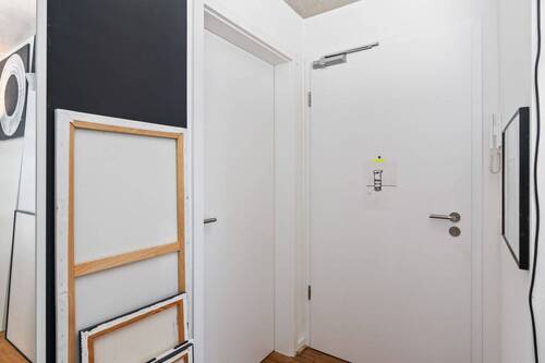 Flur ... - 2 Zimmer Etagenwohnung in Bremen