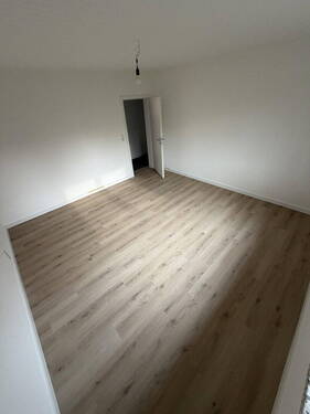 Bild 3 - 4 Zimmer Etagenwohnung in Achim