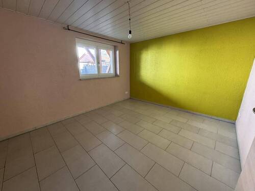 Kinderzimmer/Büro - 