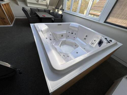 Whirlpool - 