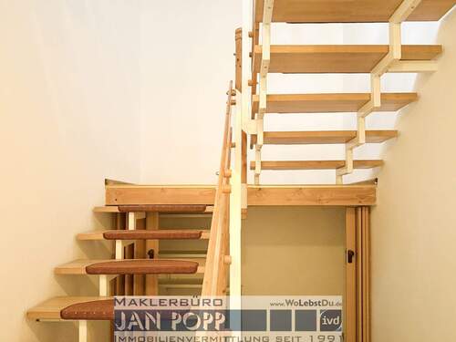 Treppe in das Obergeschoss (Rechtes Haus) - 