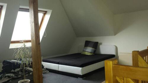 Ausgebautes Dach.jpg - 1 Zimmer Mehrfamilienhaus, Wohnhaus in Stein