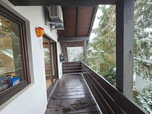 20260111_110547.jpg - RESERVIERT: Ganz charmante 2,5 Zimmer-DG Wohnung mit gr. Balkon am Waldrand zu verkaufen