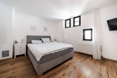 Geräumiges Elternschlafzimmer - 