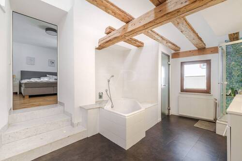 Bad en Suite zum Elternschlafzimmer - 