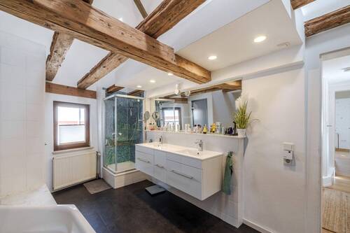 Aktueller Stil mit Altbaucharme - 