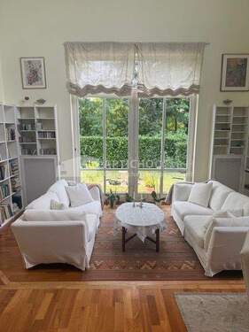 Wohnzimmer - 5 Zimmer Einfamilienhaus zum Kaufen in Karlsruhe