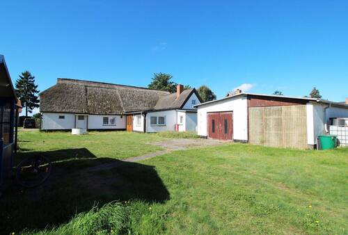 Hofseite - Einfamilienhaus mit 162,00 m&sup2; in Born a. Darß zum Kaufen