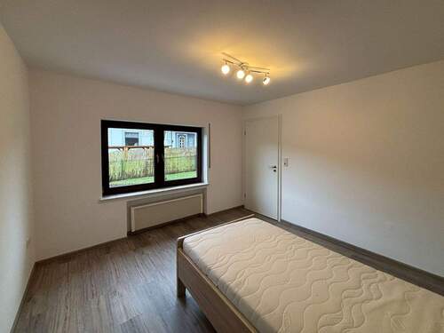 Schlafzimmer UG - 