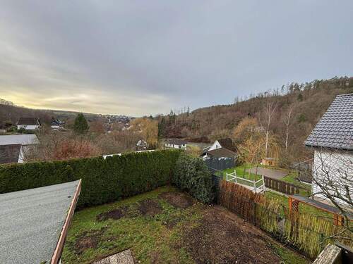 Ausblick vom Balkon - 5 Zimmer Einfamilienhaus zum Kaufen in Wissen VG