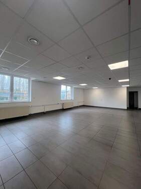 Bild 1 - 720 m² Lager mit Büro - 3.800,00 EUR Kaltmiete,