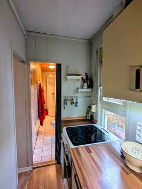 Küche Blick zum Bad - 