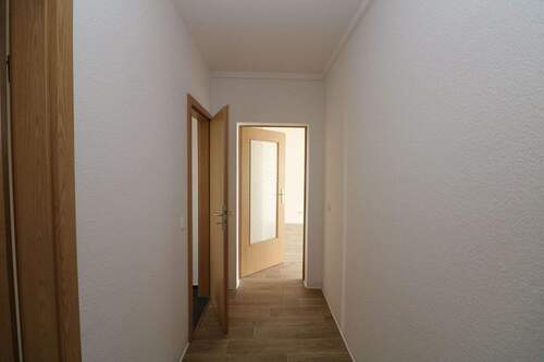 Beispiel Flur - Etagenwohnung mit 47,80 m&sup2; in Freiberg zur Miete