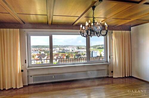 Wohnzimmer Erdgeschoss - 7 Zimmer Mehrfamilienhaus, Wohnhaus in Kirchheim am Neckar