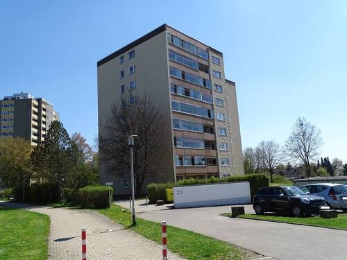 Ansicht - Sonnige 3,5 Zimmer Wohnung mit Balkon und Garage - sofort frei!