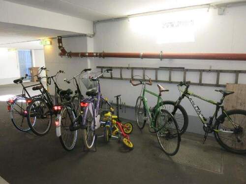 Tiefgarage mit Fahrradstellplatz - 