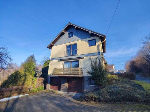 Seitenansicht - 7 Zimmer Einfamilienhaus in Altenkirchen VG