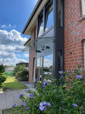 Hauseingang - Stilvolles Wohnen im Grünen -Exklusive Wohnung vor den Toren Osnabrücks mit Terrasse und EBK