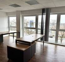 Provisionsfrei! Moderne 136 m² Bürofläche in gepflegtem Bürohaus - Heusenstamm
