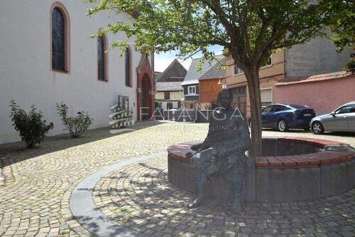 Lage - 1 Zimmer Mehrfamilienhaus, Wohnhaus in Klein-Winternheim