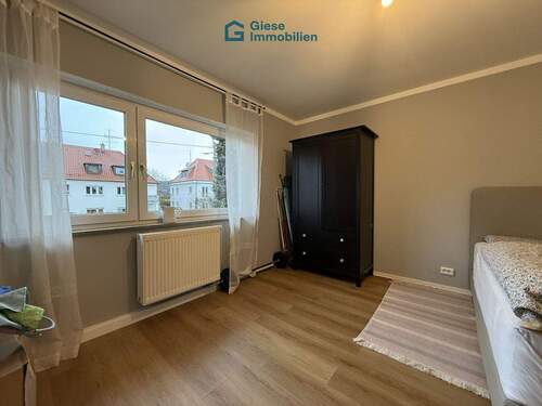 Kinderzimmer-Büro - 