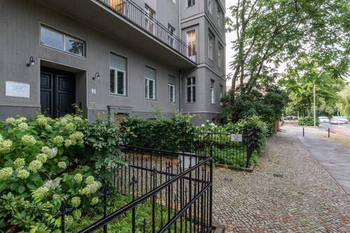 Hauseingang - 6 Zimmer Büro in Berlin Kreuzberg