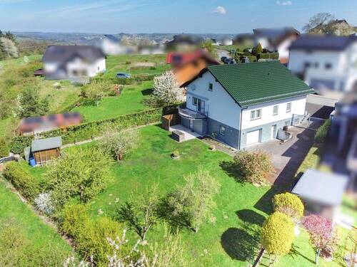 Luftbild - Top gepflegtes Einfamilienhaus mit Ausbaureserve in traumhafter Lage. Nur ca. 25 Min. Kreuz BonnSU