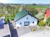 Luftbild - Einfamilienhaus mit 135,00 m&sup2; in Neustadt zum Kaufen