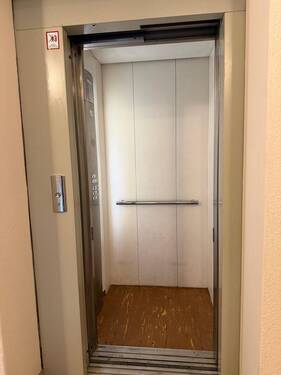 Offener Aufzug - 
