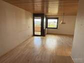 Wohnzimmer - 3 Zimmer Etagenwohnung zum Kaufen in Ludwigsburg