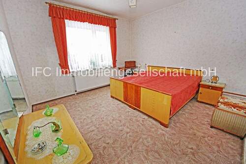 Schlafzimmer im EG - 
