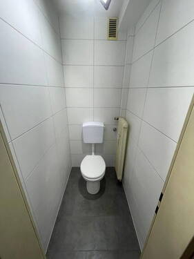 WC - 