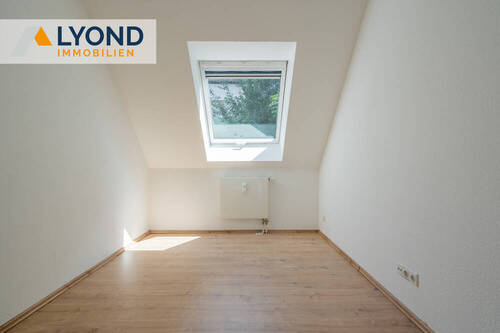 Arbeits- oder Kinderzimmer - 