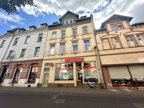 Vorderansicht - 9 Zimmer Mehrfamilienhaus, Wohnhaus zum Kaufen in Offenbach