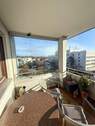 Balkon mit Glas gegen Wind - 