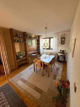 Esszimmer mit Durchreiche - 