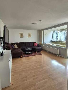 Wohnzimmer Blickrichtung 2 - 