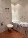 Badezimmer mit Wanne - 3 Zimmer Etagenwohnung in Wilkau-Haßlau