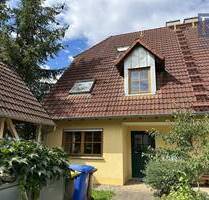 Charmante Doppelhaushälfte mit Garten in Sommerhausen