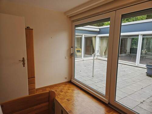 Zimmer 2 - 