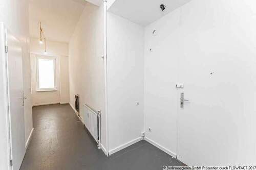 Blick in Richtung Küche - 